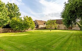 Furzen Farmhouse - Quiet Alternative To A Hotel